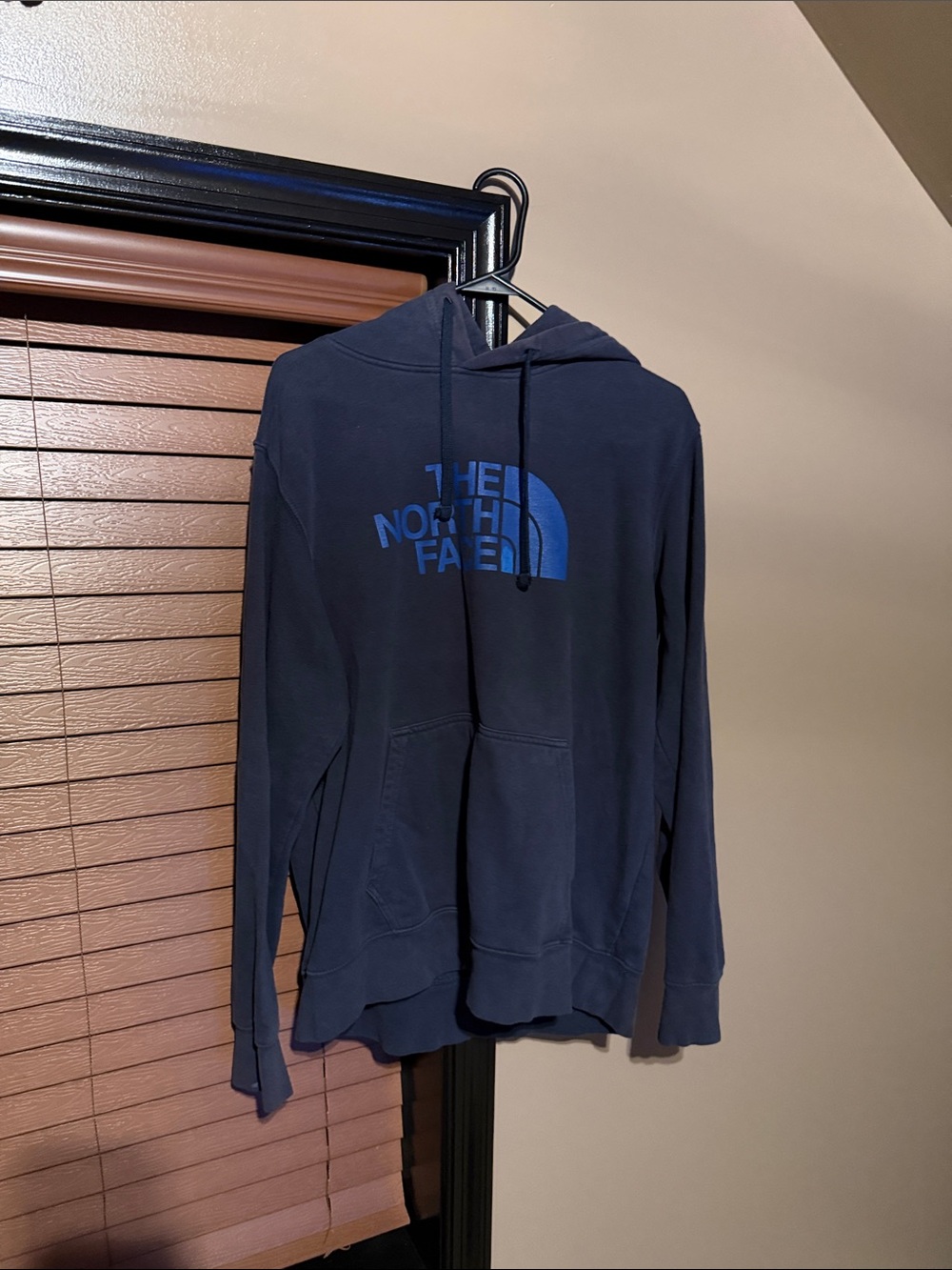 Subcategory selection for Men's Sweater Image
